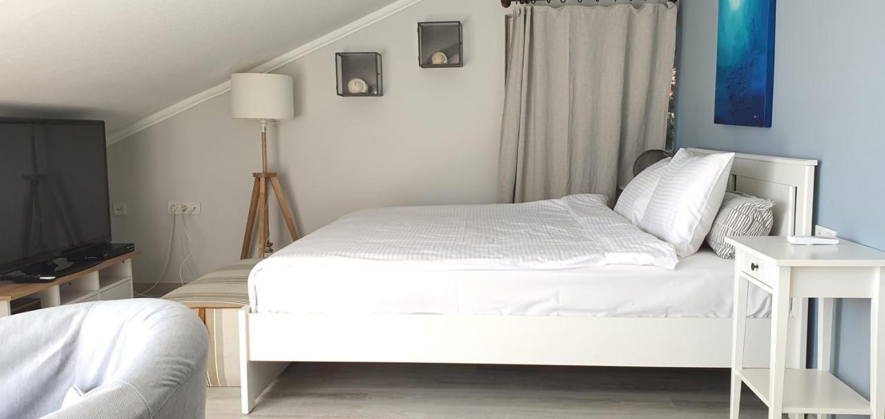 A&B Home Hotel Гьочек Екстериор снимка